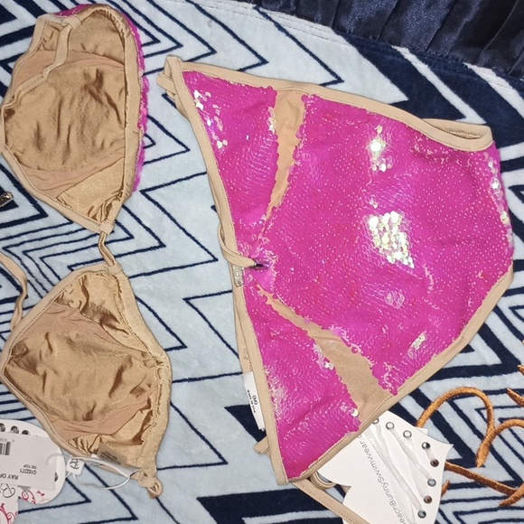 Beach Bunny NWT Ray Of Light LG Top MD Skimpy Bottom - Picture 7 of 12